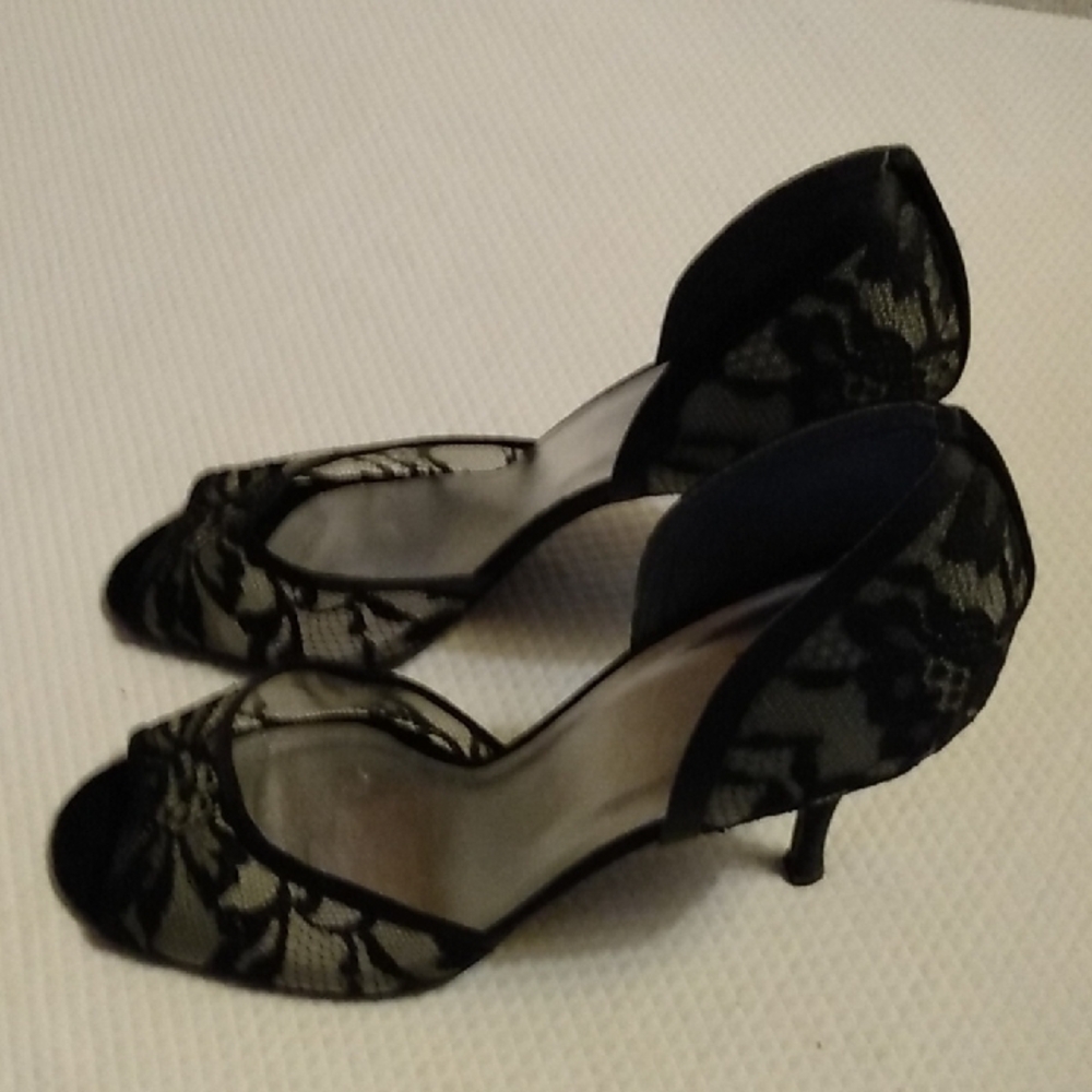 Stuart Weitzman Shoe 9